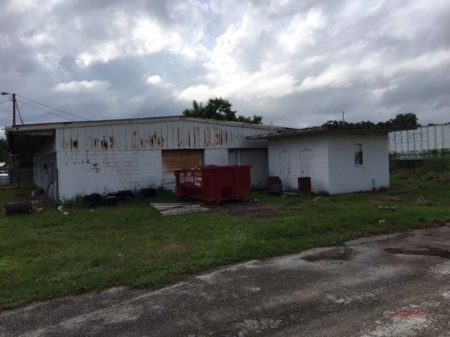 Columbus Broadway Industrial Landing: 6222 East Columbus Drive, Tampa, FL 33619